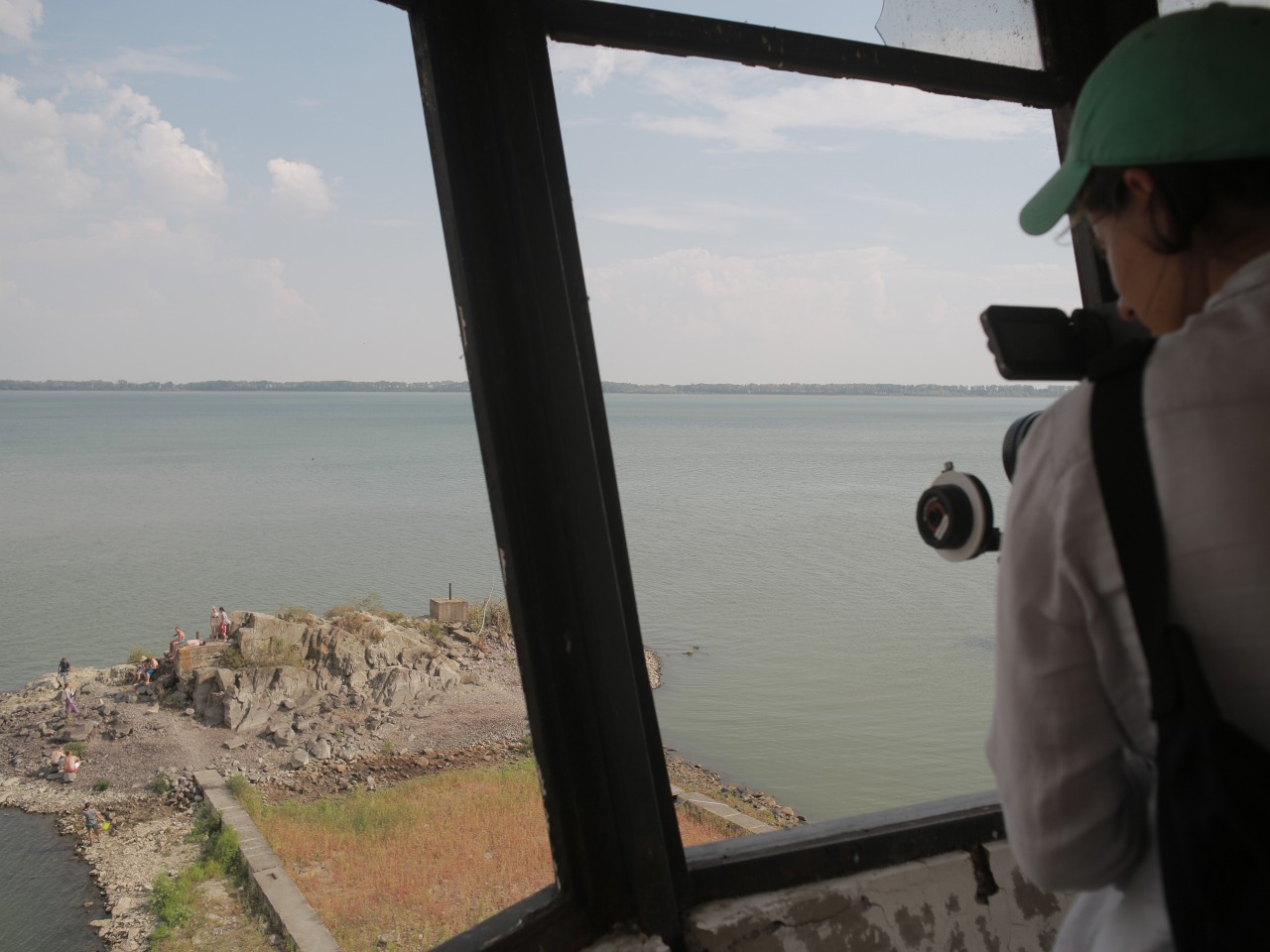 z nakrúcania filmu Piata loď/Little harbour