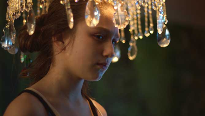 Ukážky z filmu Piata loď / Little harbour