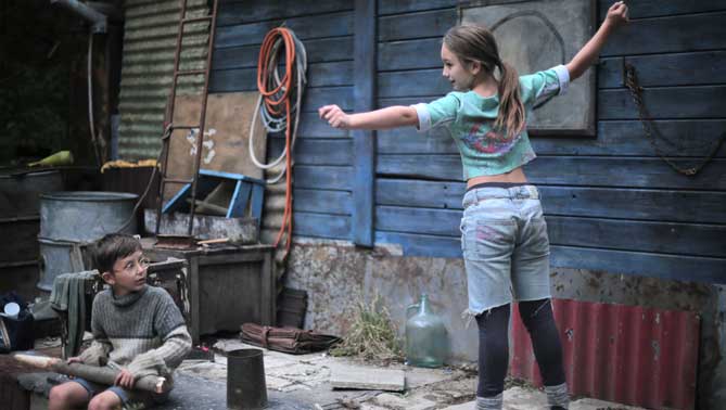 Ukážky z filmu Piata loď / Little harbour